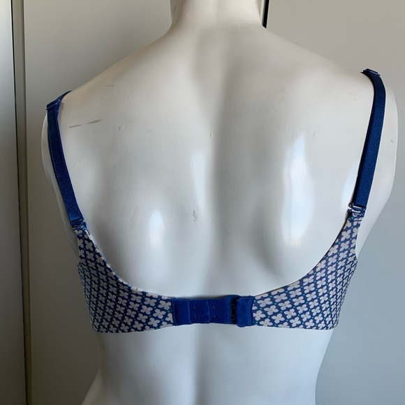 Victoria’s Secret 34D push-up underwire bra floral blue/white - Picture 6 of 6